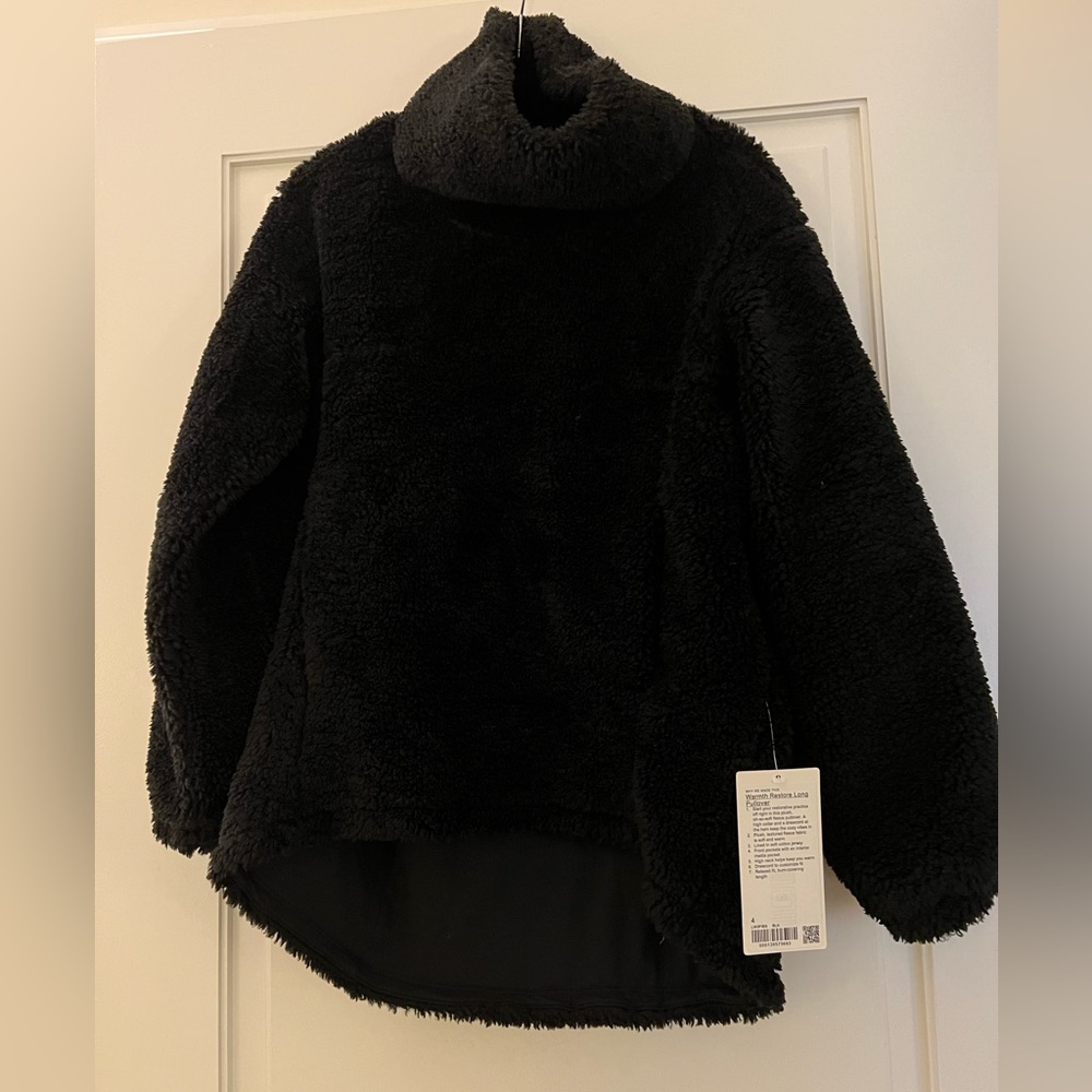 NWT lululemon warmth restore pullover black